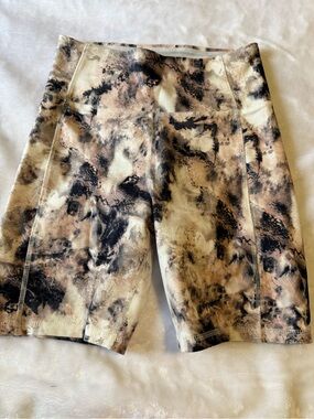 Jessica Simpson Beige and Black Tie-Dye Athletic Shorts